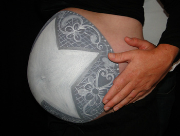 Bellypaint Schminken Glittertattoo Bellypaint Schminken Glittertattoo